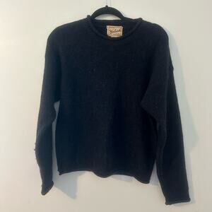 Women’s Navy Blue Woolrich Long Sleeve 100% Wool Sweater Size Small